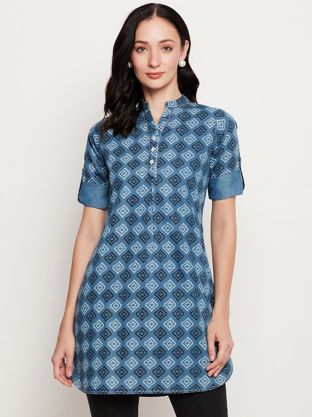 

Ruhaans Geometric Printed Mandarin Collar Cotton Tunic, Blue