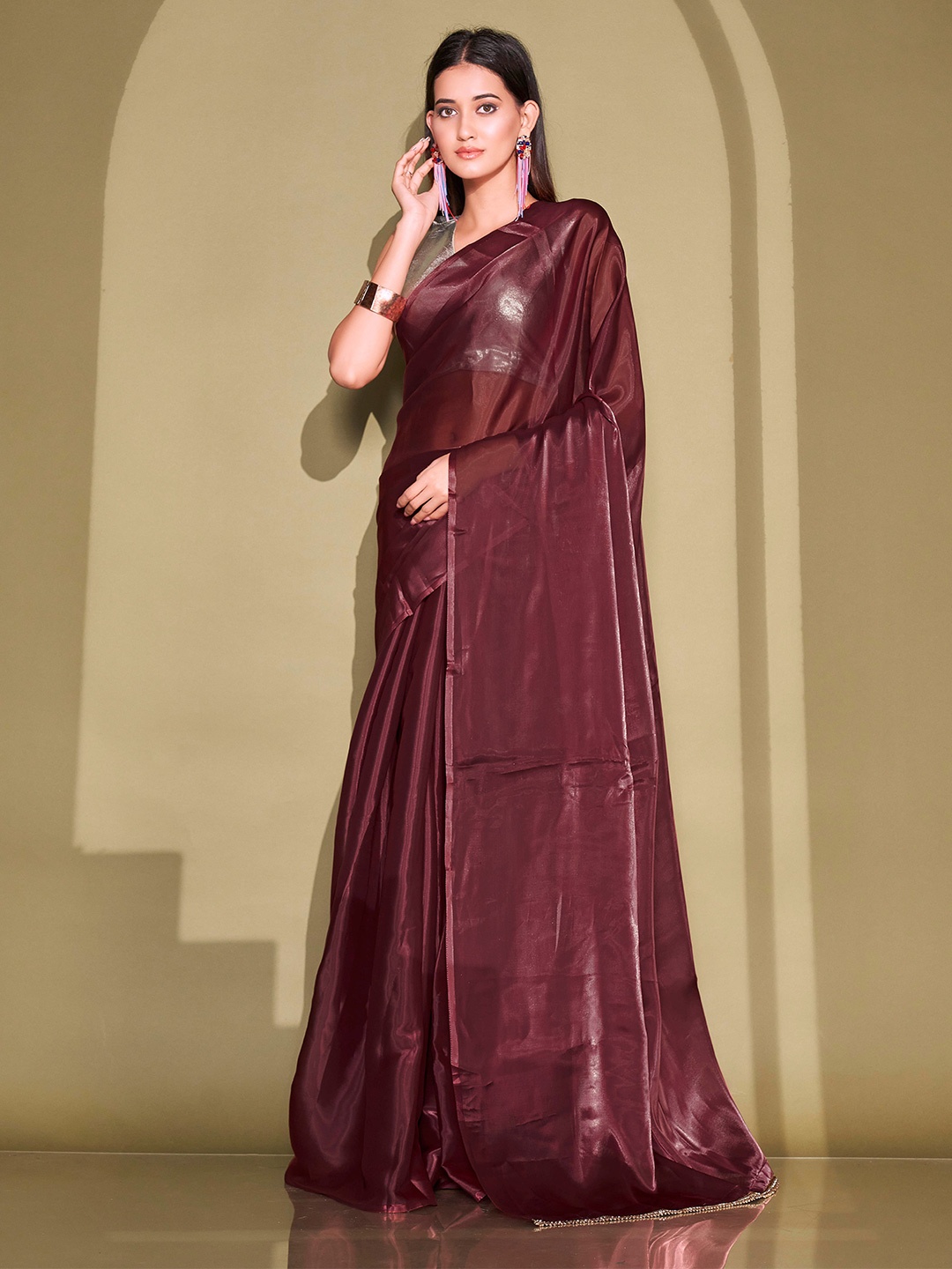 

Tikhi Imli Metallic Organza Saree With Stitched Blouse