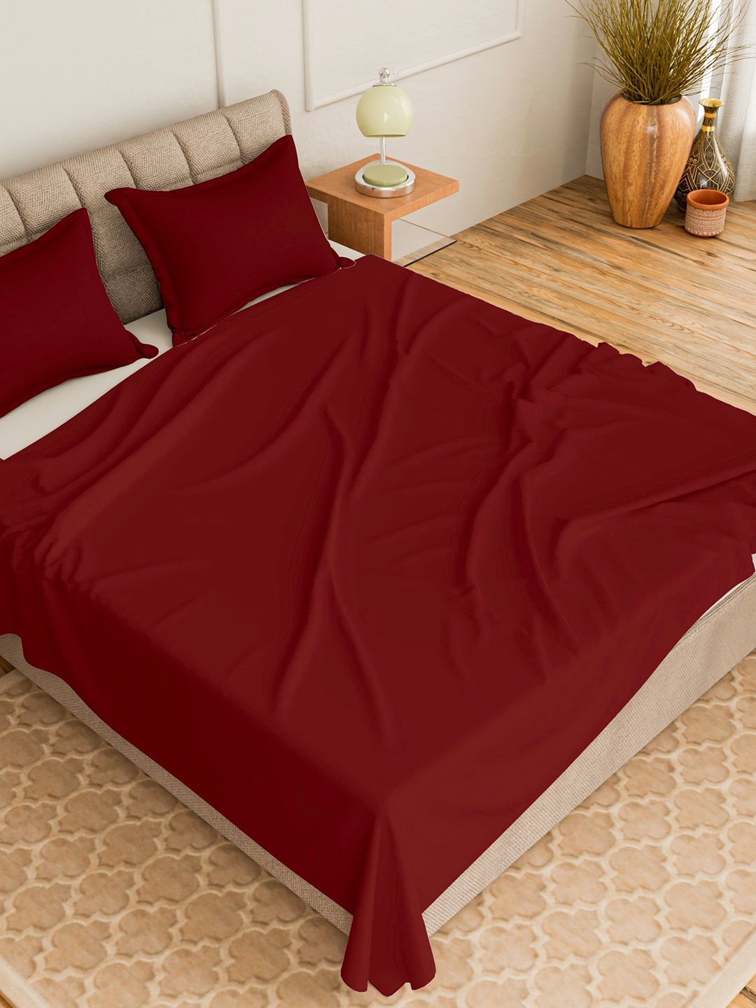 

CURIOUS LIFESTYLE Maroon Cotton 300 TC King Bedsheet with 2 Pillow Covers