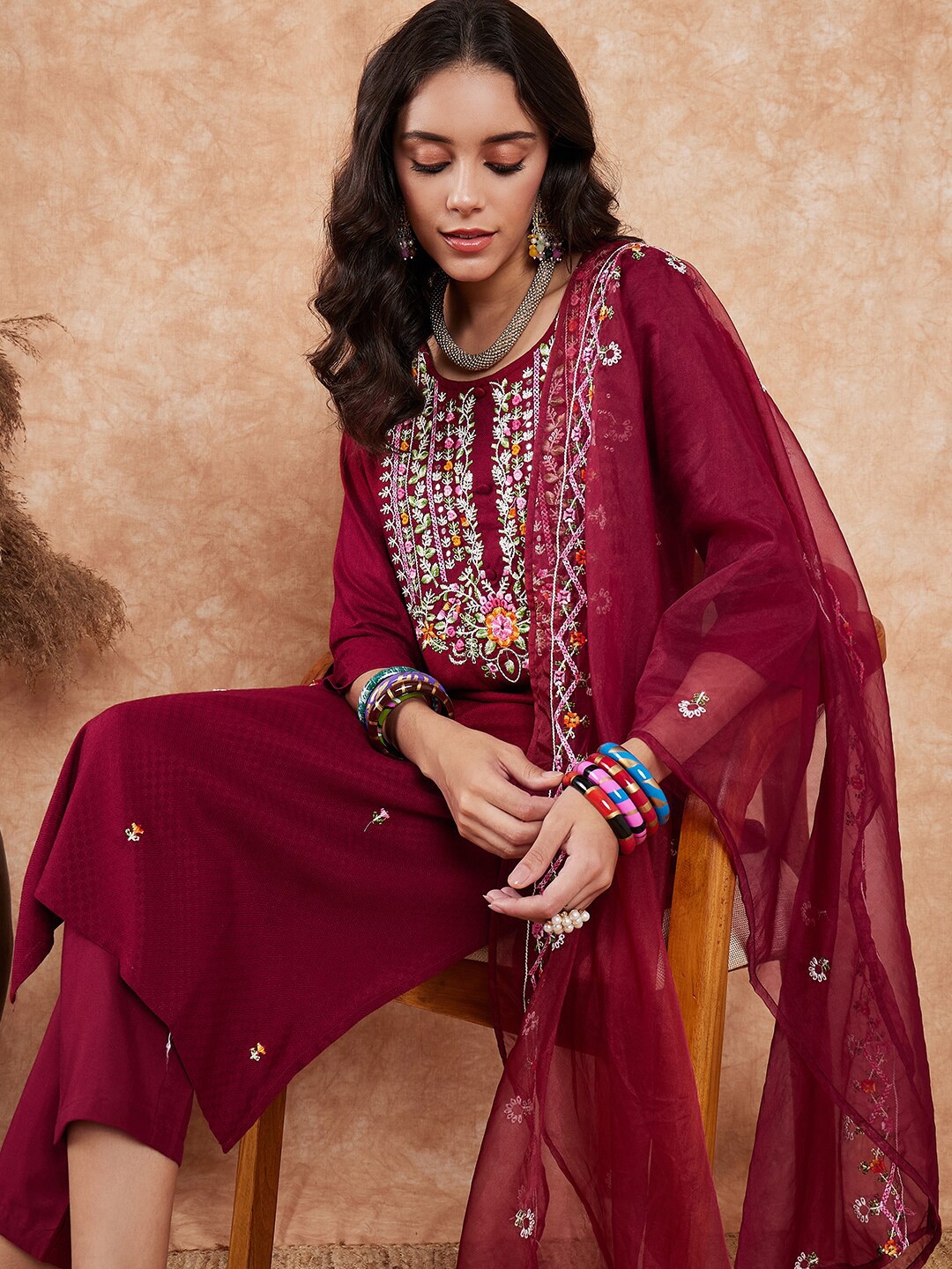 

Sangria Ethnic Motifs Embroidered Thread Work Straight Kurta & Trousers With Dupatta, Maroon