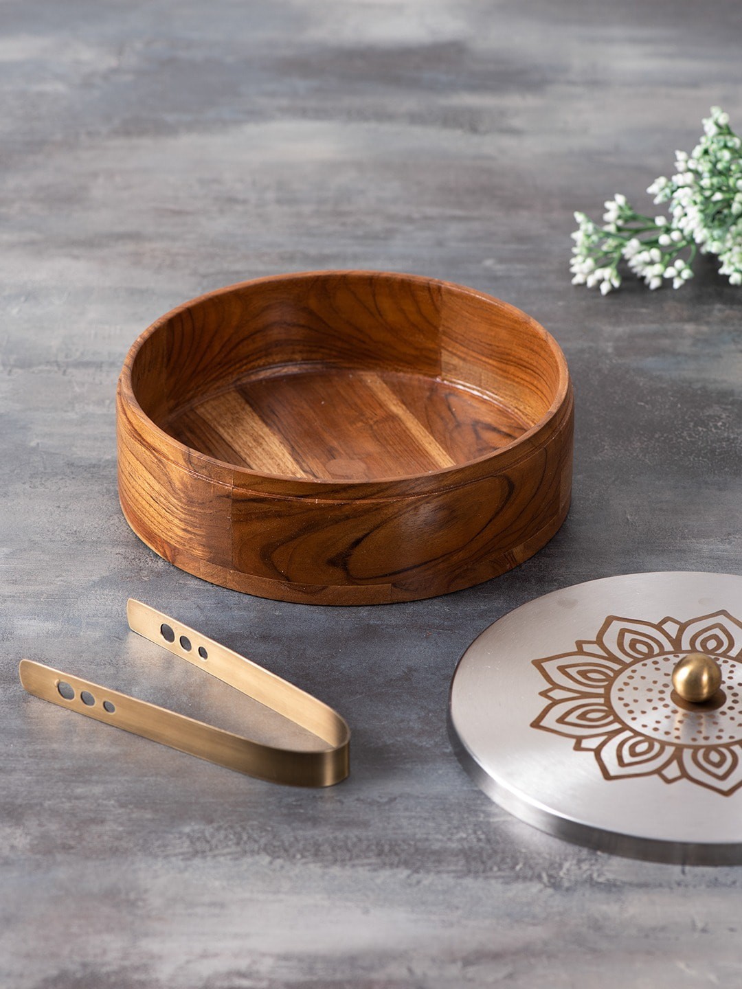 

nestroots Brown Chapatti Box With Tong