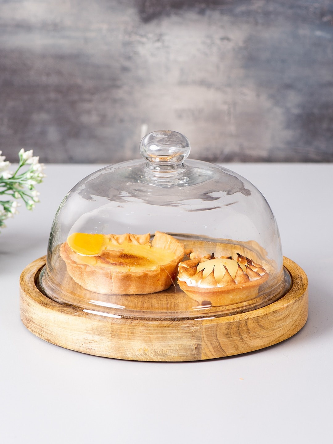 

nestroots Brown & Transparent Wooden Cake Stand & Transparent Glass Dome