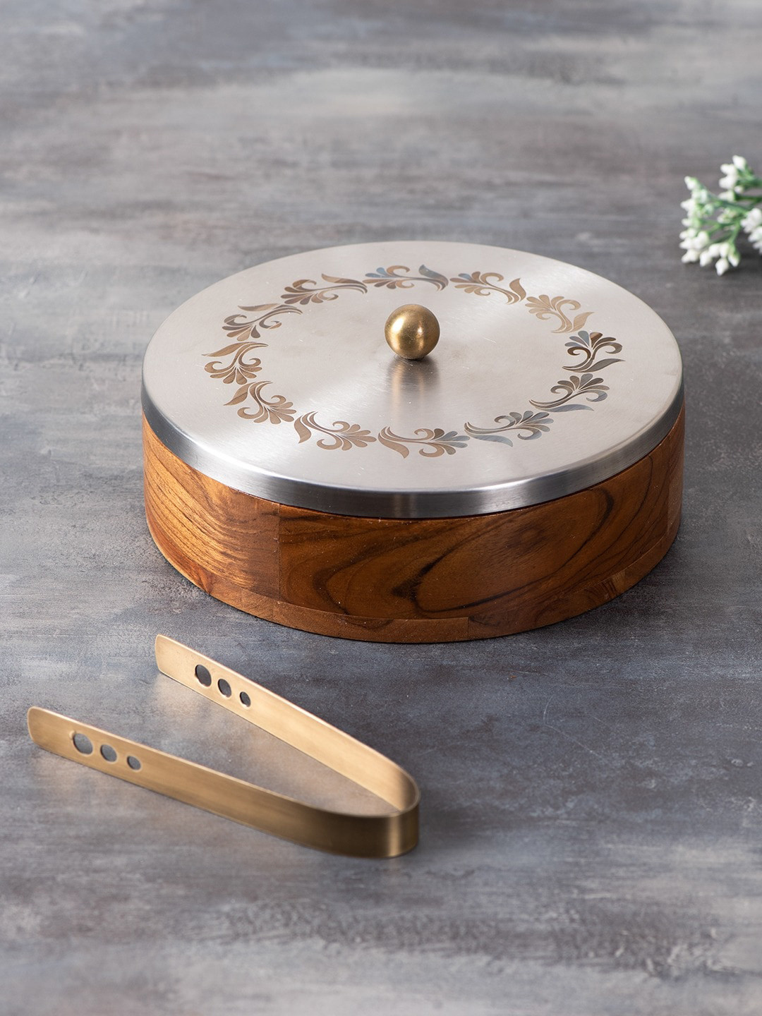

nestroots Acacia Wooden Chapati Box Silver Finished Lid with Tong, Brown