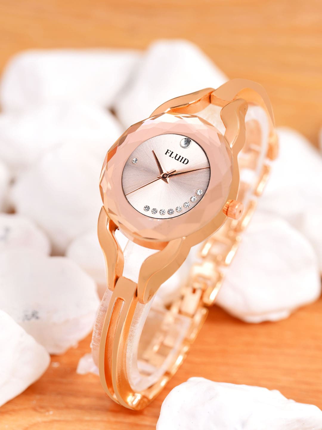

FLUID Women Embellished Dial & Rose Gold Toned Bracelet Style Straps Analogue Watch
