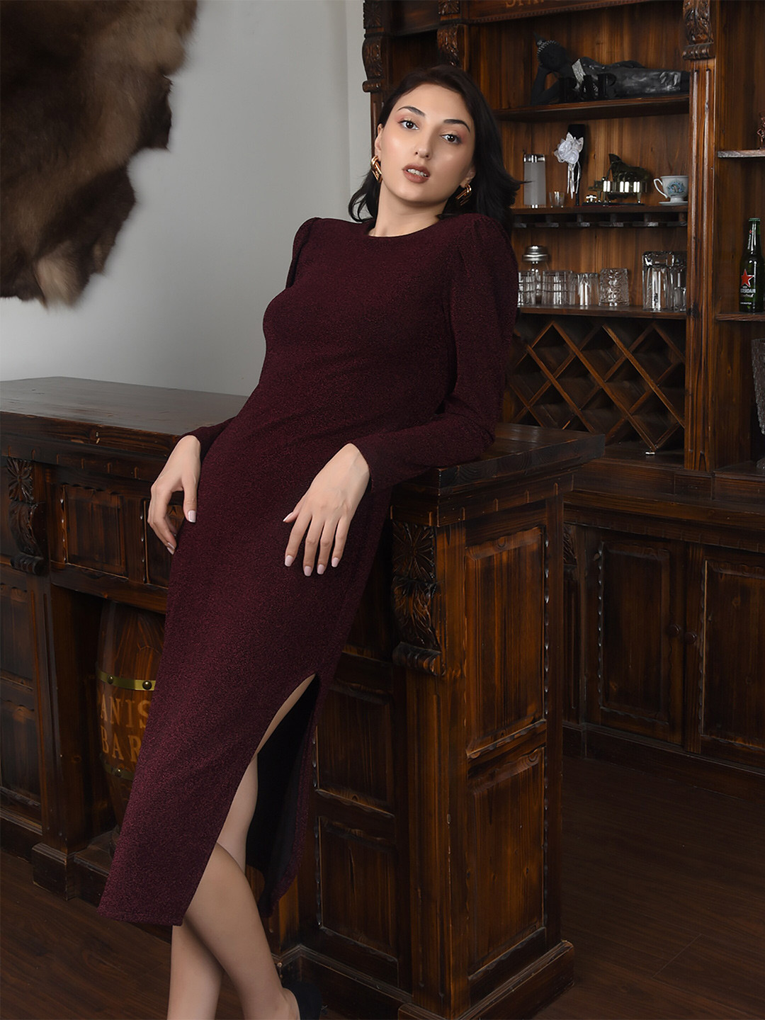 

FLAWLESS Round Neck Sheath Midi Dress, Maroon