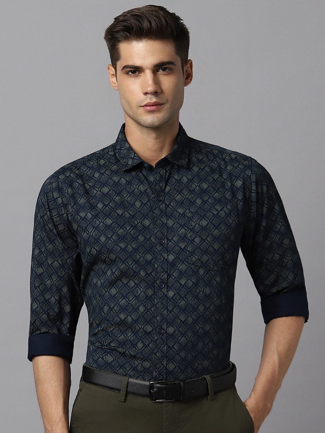 

Allen Solly Floral Printed Spread Collar Cotton Formal Shirt, Navy blue