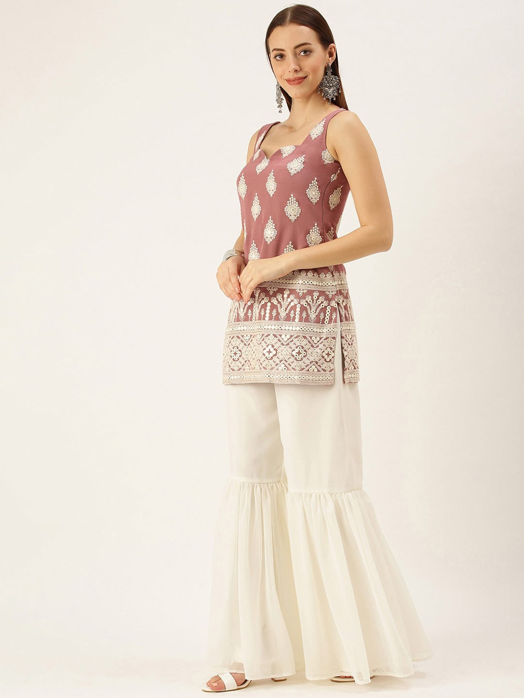 

Ethnovog Ethnic Motifs Embroidered Sleeveless Sequinned Straight Kurti, Brown
