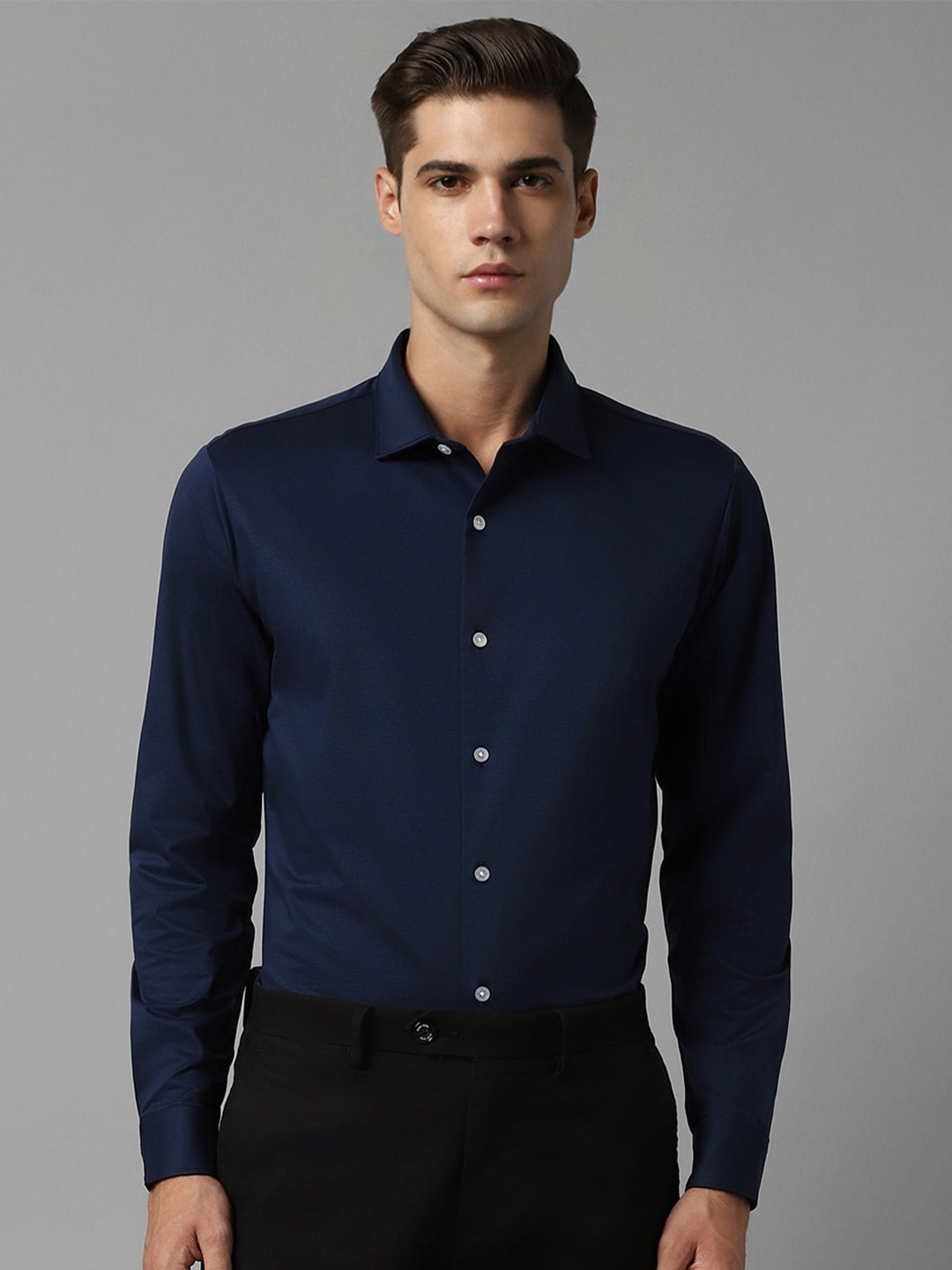 

Louis Philippe Slim Fit Pure Cotton Formal Shirt, Navy blue