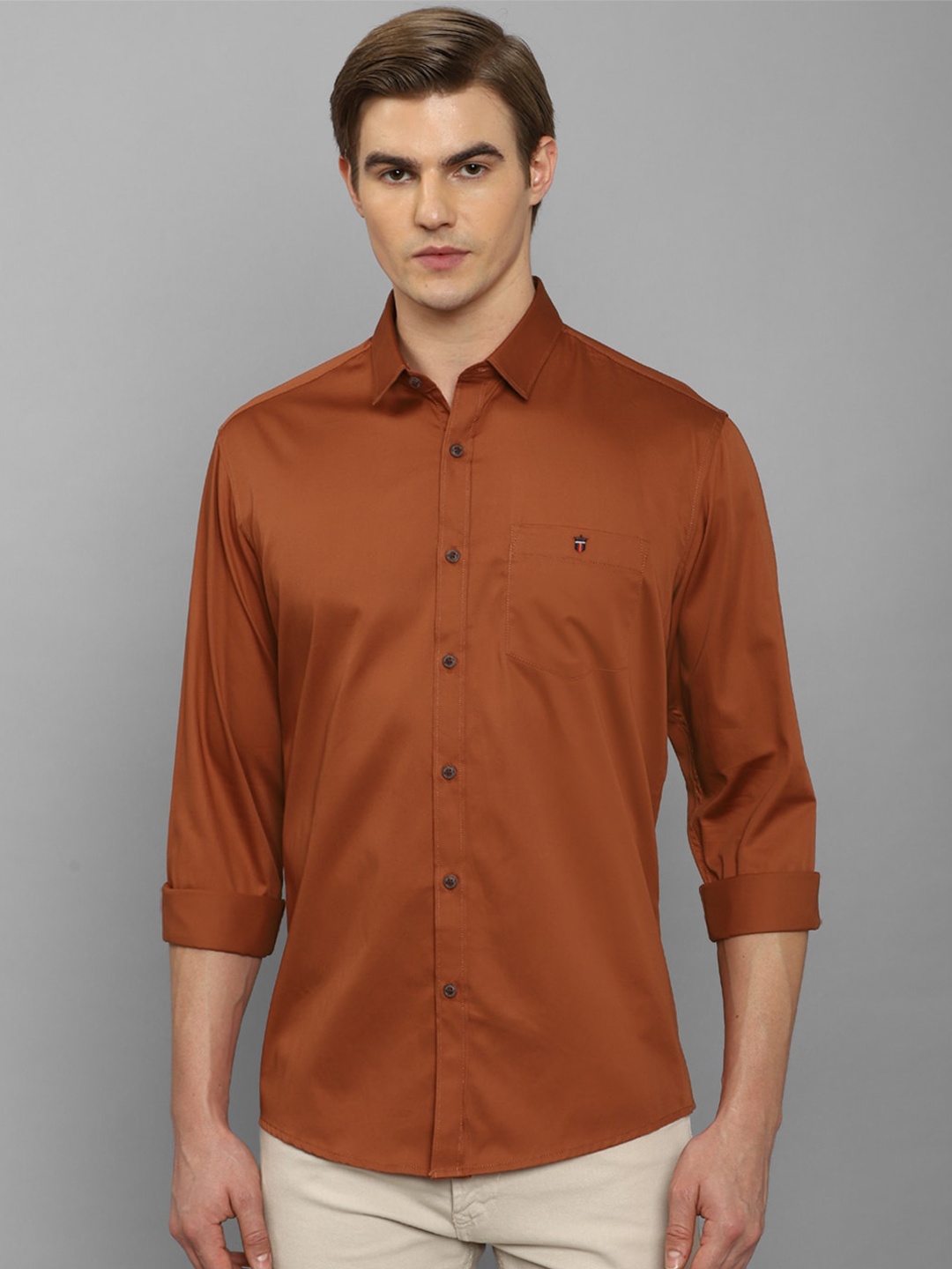 

Louis Philippe Jeans Slim Fit Opaque Pure Cotton Casual Shirt, Brown