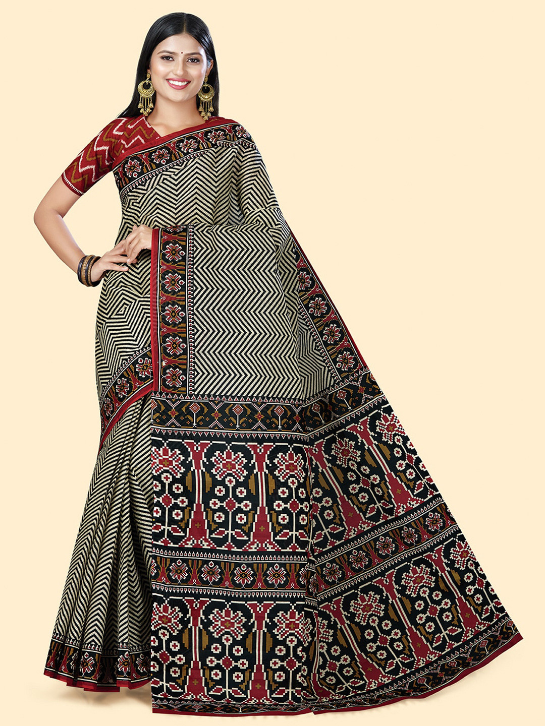 

SHANVIKA Leheriya Printed Pure Cotton Block Print Saree, Beige