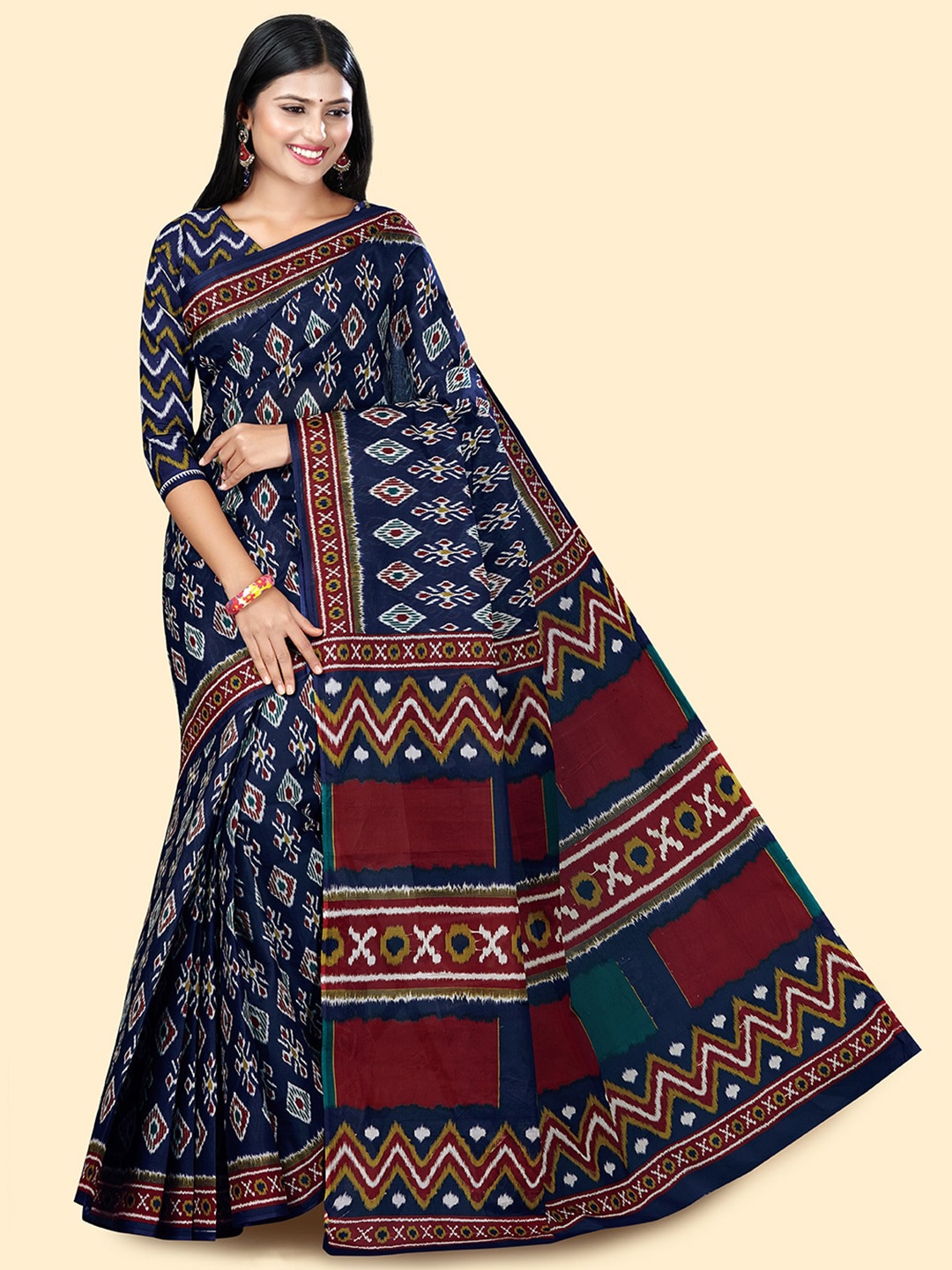 

SHANVIKA Ethnic Motifs Block Printed Pure Cotton Saree, Navy blue