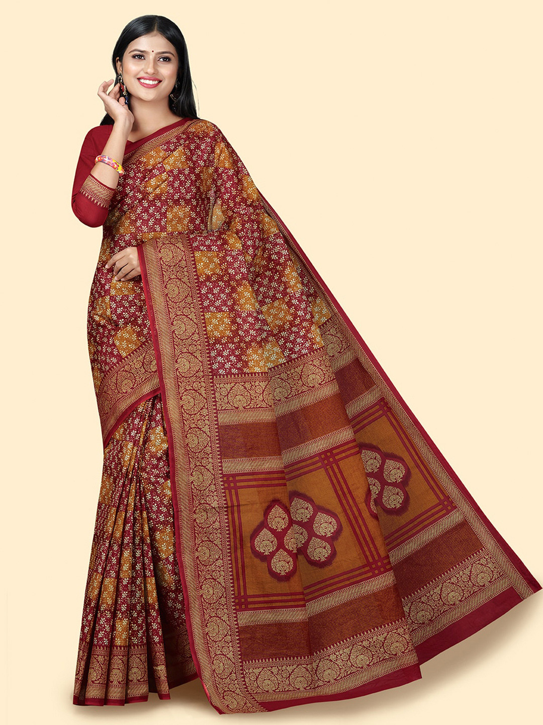 

SHANVIKA Floral Block Printed Pure Cotton Saree, Red