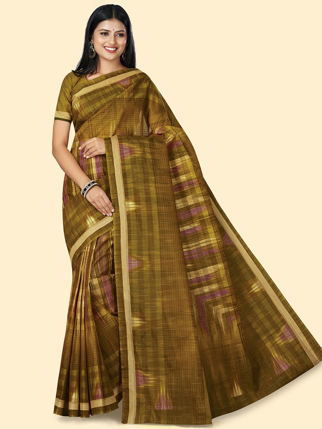 

SHANVIKA Geometric Woven Design Pure Cotton Block Print Saree, Green
