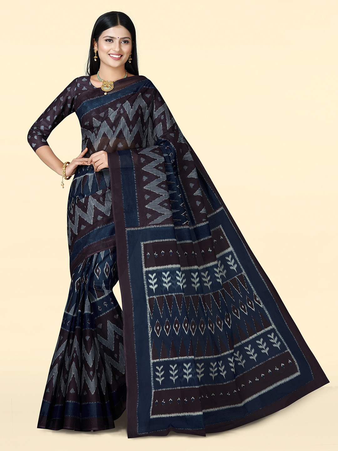 

SHANVIKA Geometric Printed Pure Cotton Saree, Brown