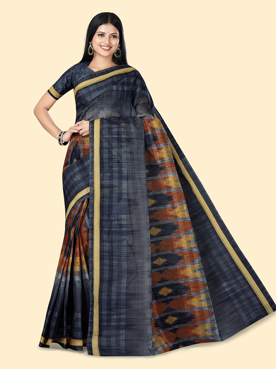 

SHANVIKA Ethnic Motifs Printed Pure Cotton Saree, Grey