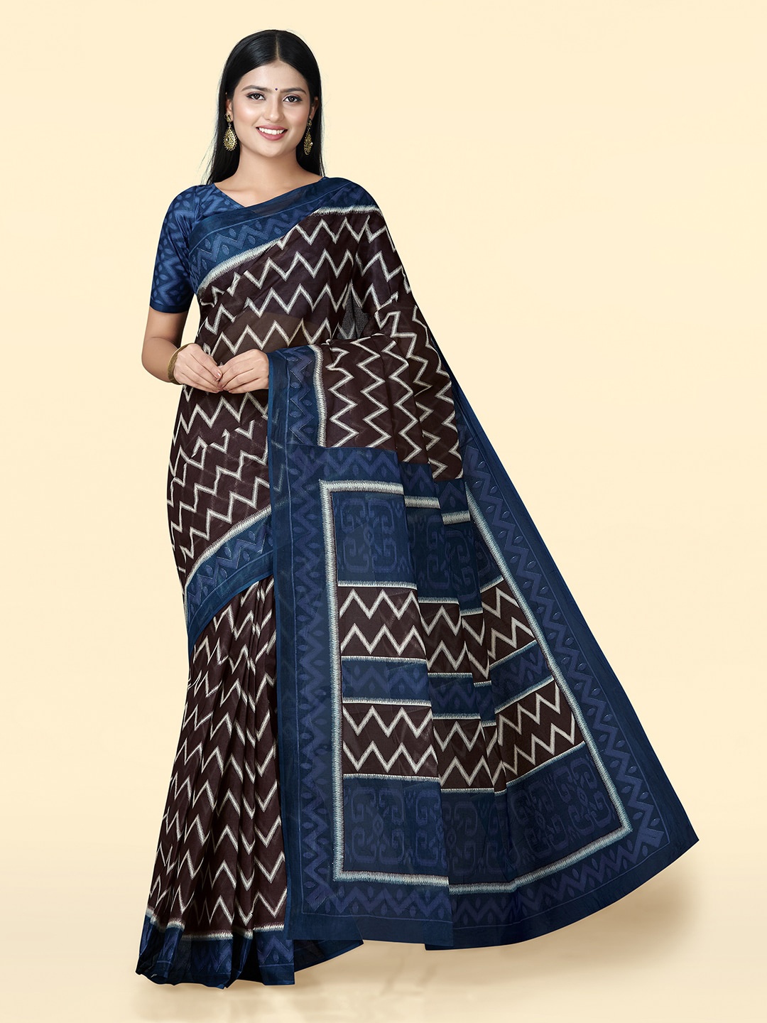 

SHANVIKA Brown & Navy Blue Chevron Printed Pure Cotton Block Print Saree