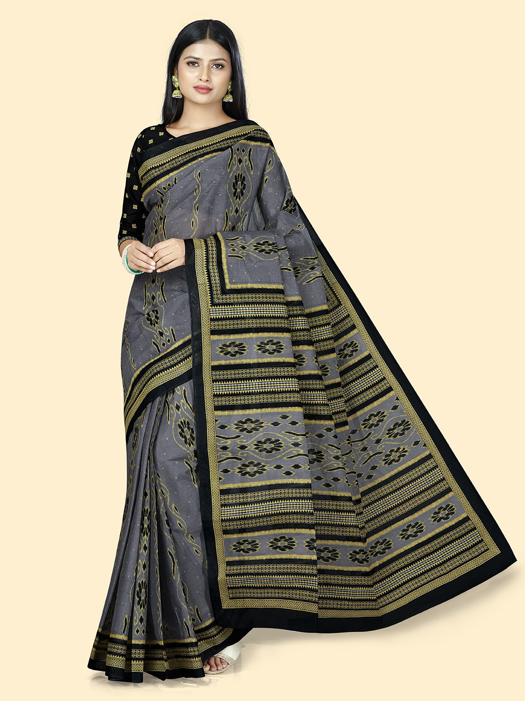 

SHANVIKA Ethnic Motifs Printed Pure Cotton Block Print Saree, Grey
