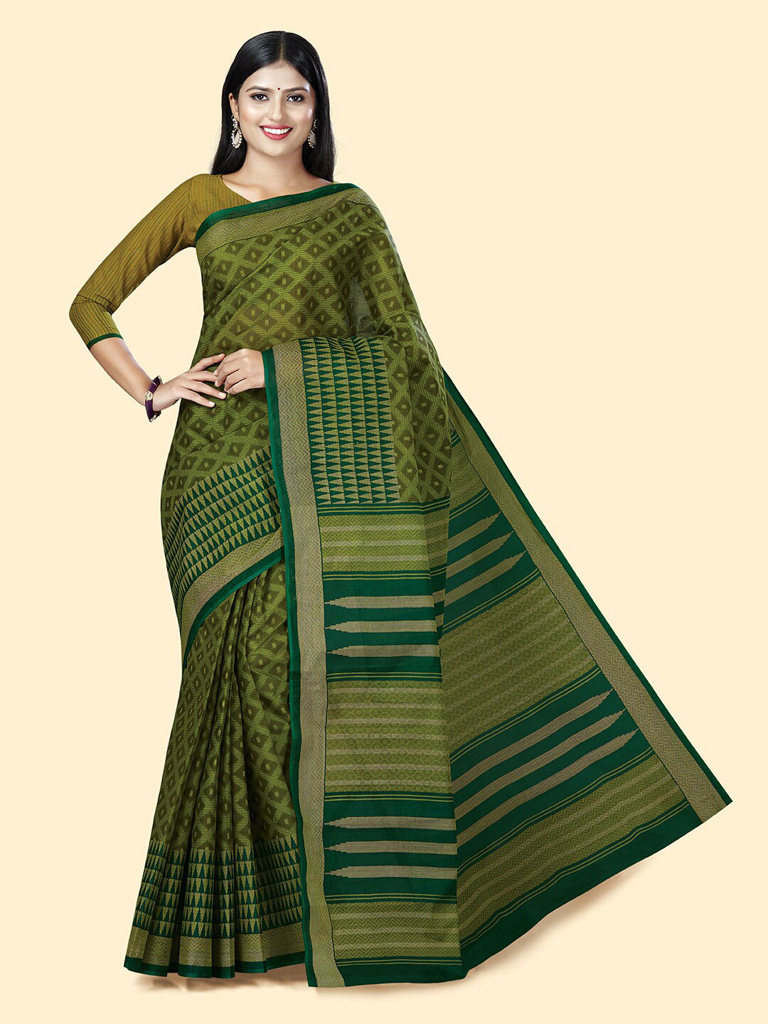 

SHANVIKA Geometric Printed Pure Cotton Block Print Saree, Green