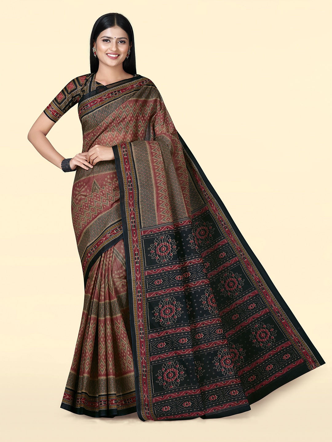 

SHANVIKA Ethnic Motifs Printed Pure Cotton Block Print Saree, Black
