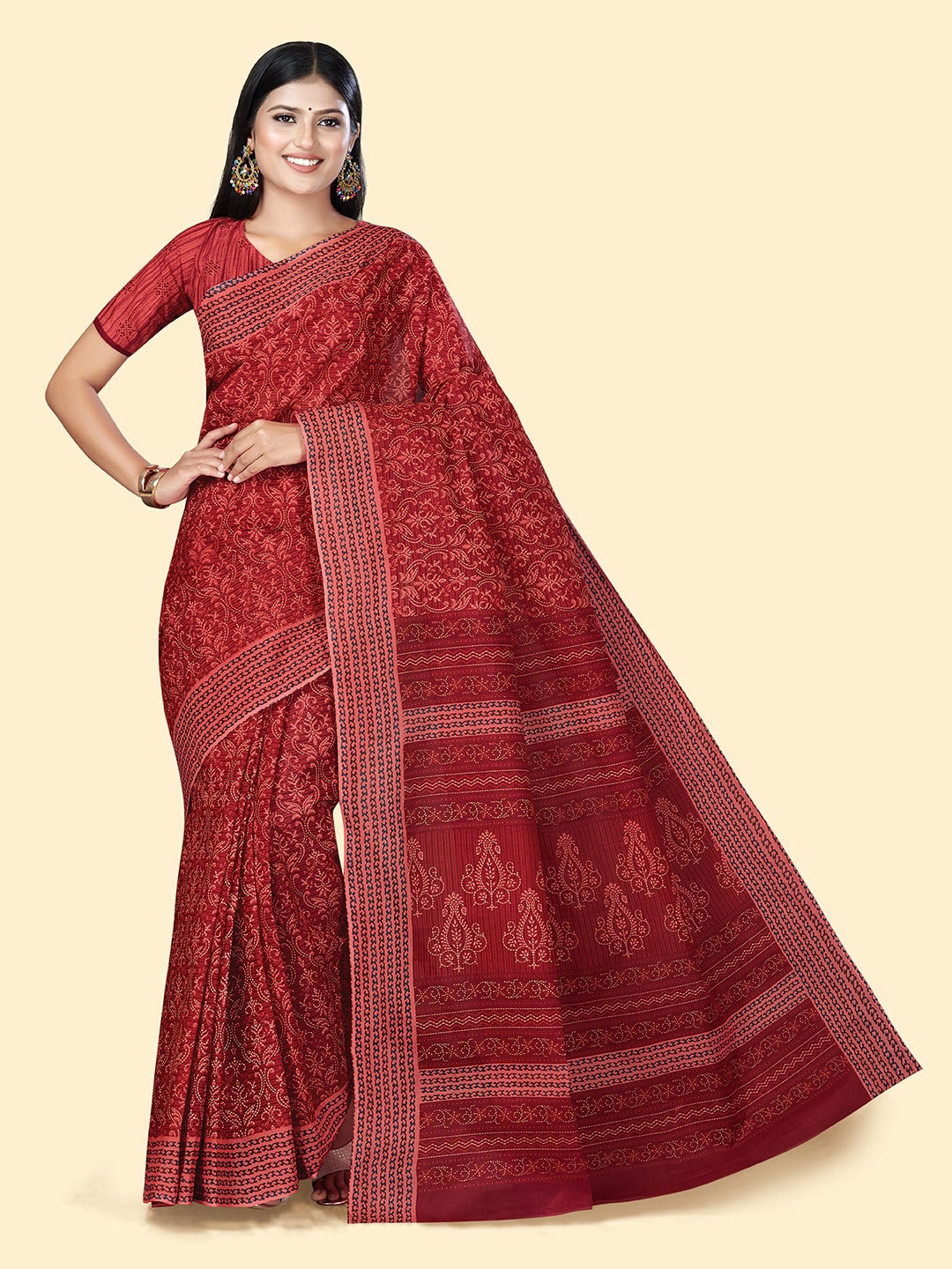 

SHANVIKA Floral Printed Pure Cotton Saree, Red