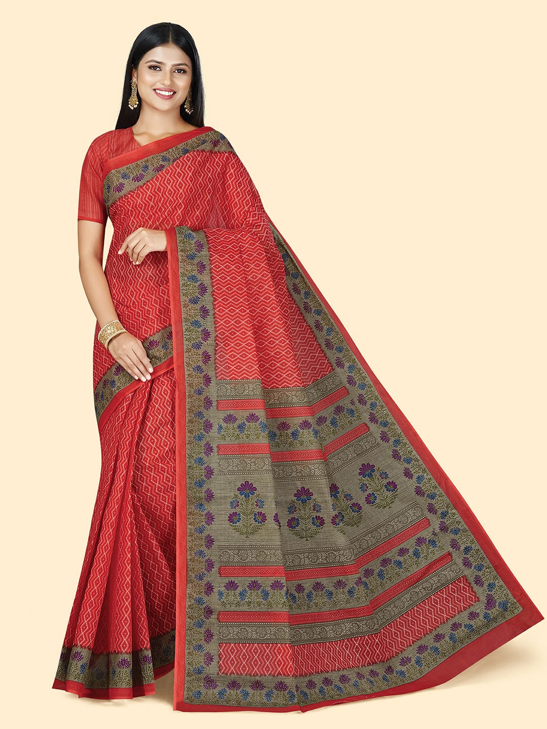 

SHANVIKA Geometric Printed Pure Cotton Saree, Red