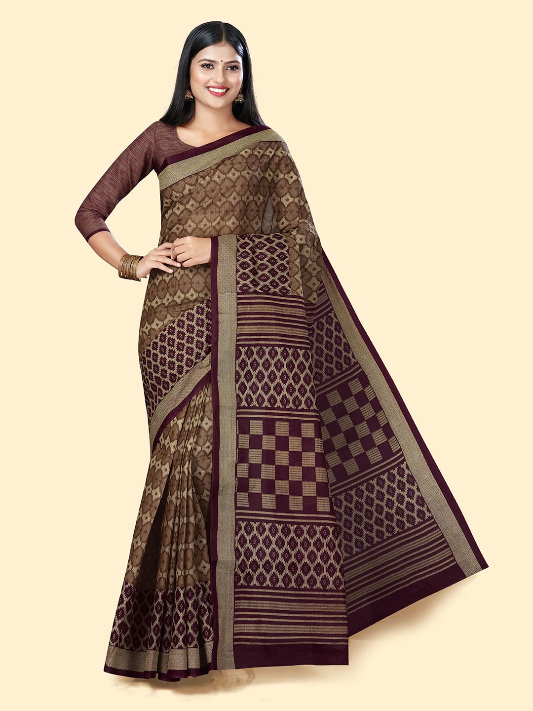 

SHANVIKA Geometric Printed Pure Cotton Saree, Brown