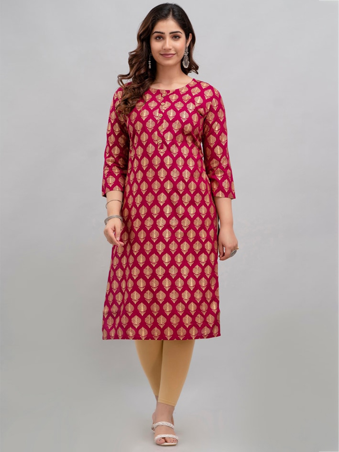 

CKM Ethnic Motifs Printed Straight Kurta, Maroon