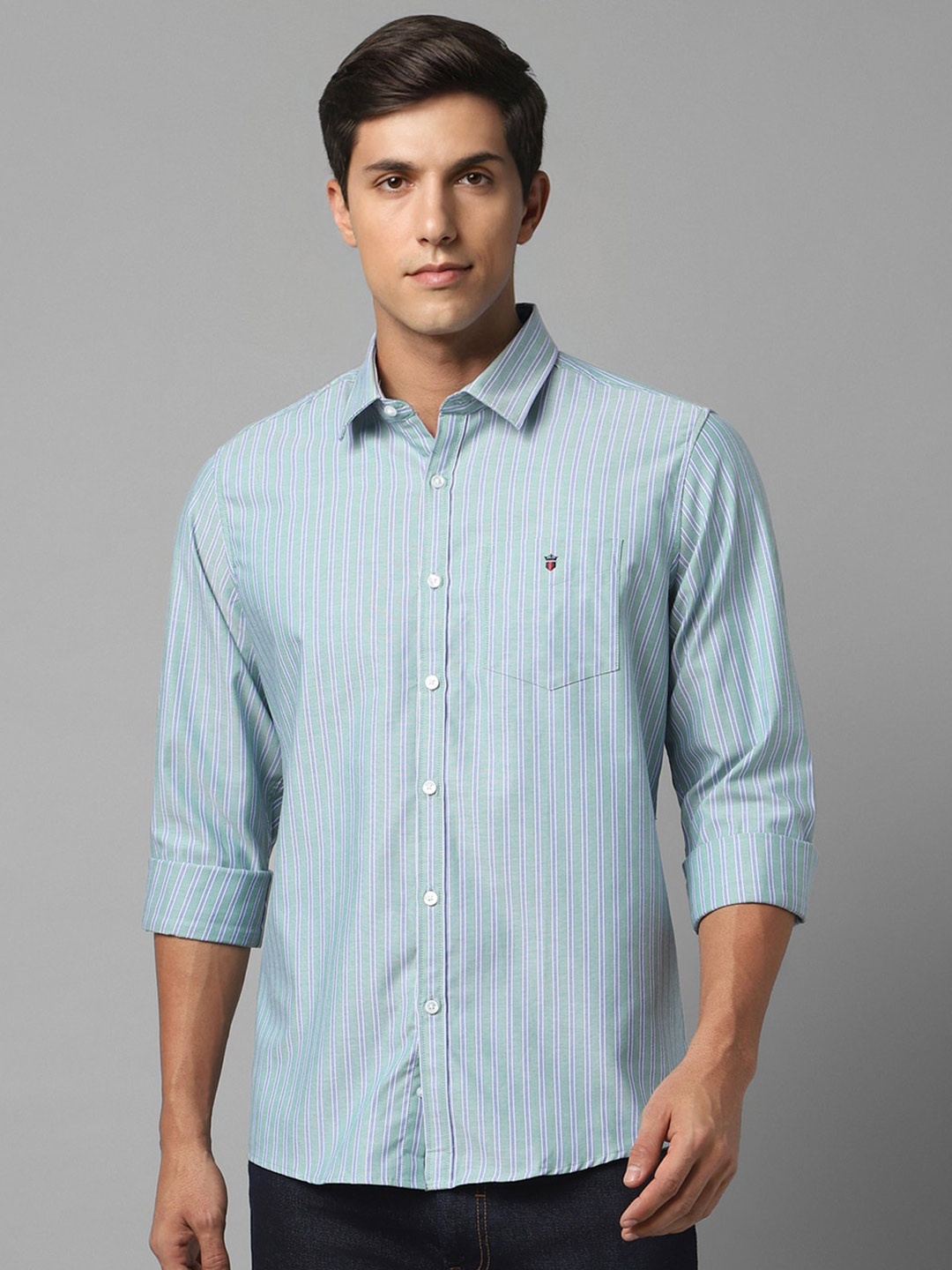 

Louis Philippe Sport Slim Fit Vertical Stripes Pure Cotton Casual Shirt, Blue