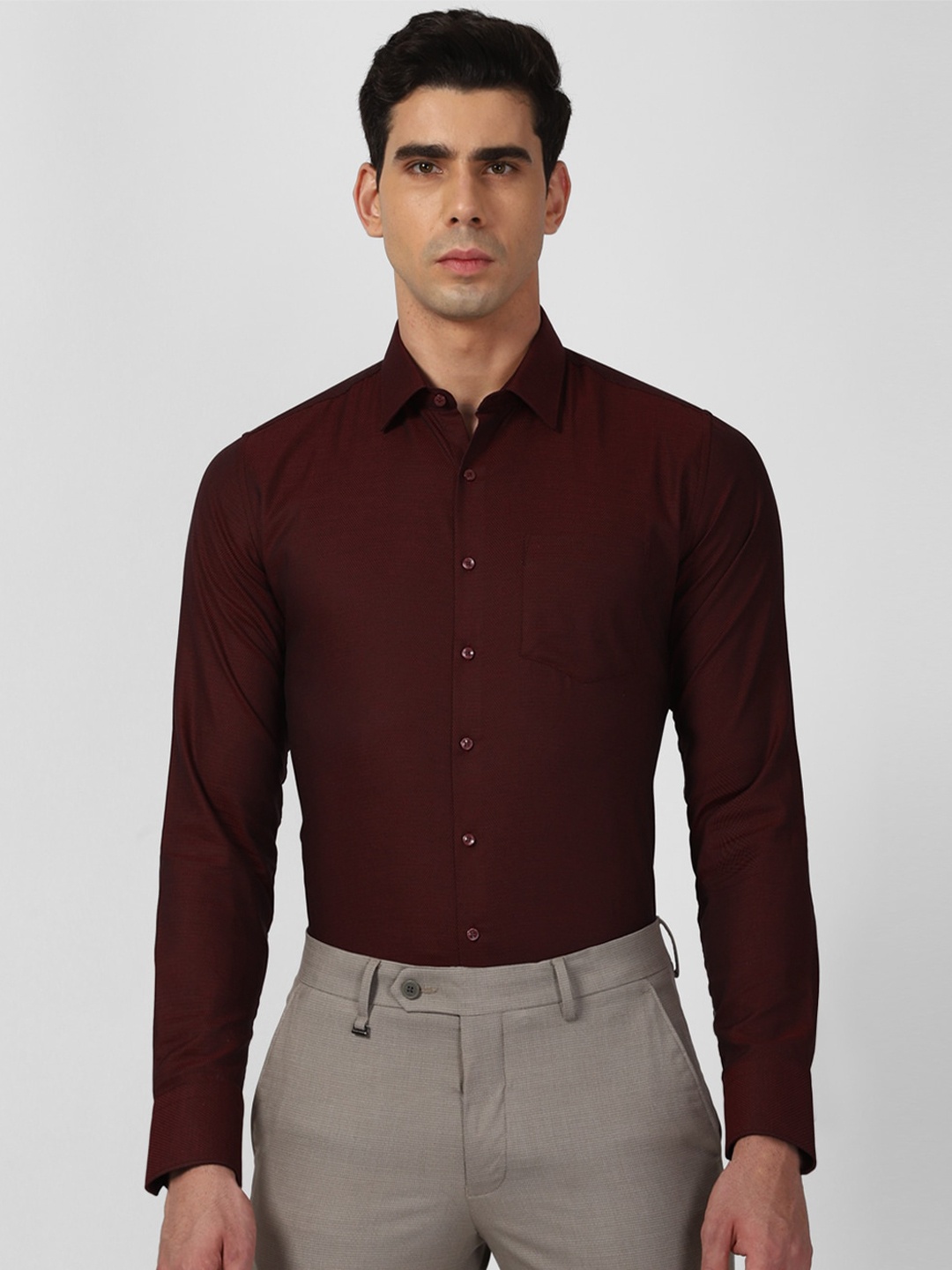

Van Heusen Slim Fit Spread Collar Pure Cotton Formal Shirt, Maroon
