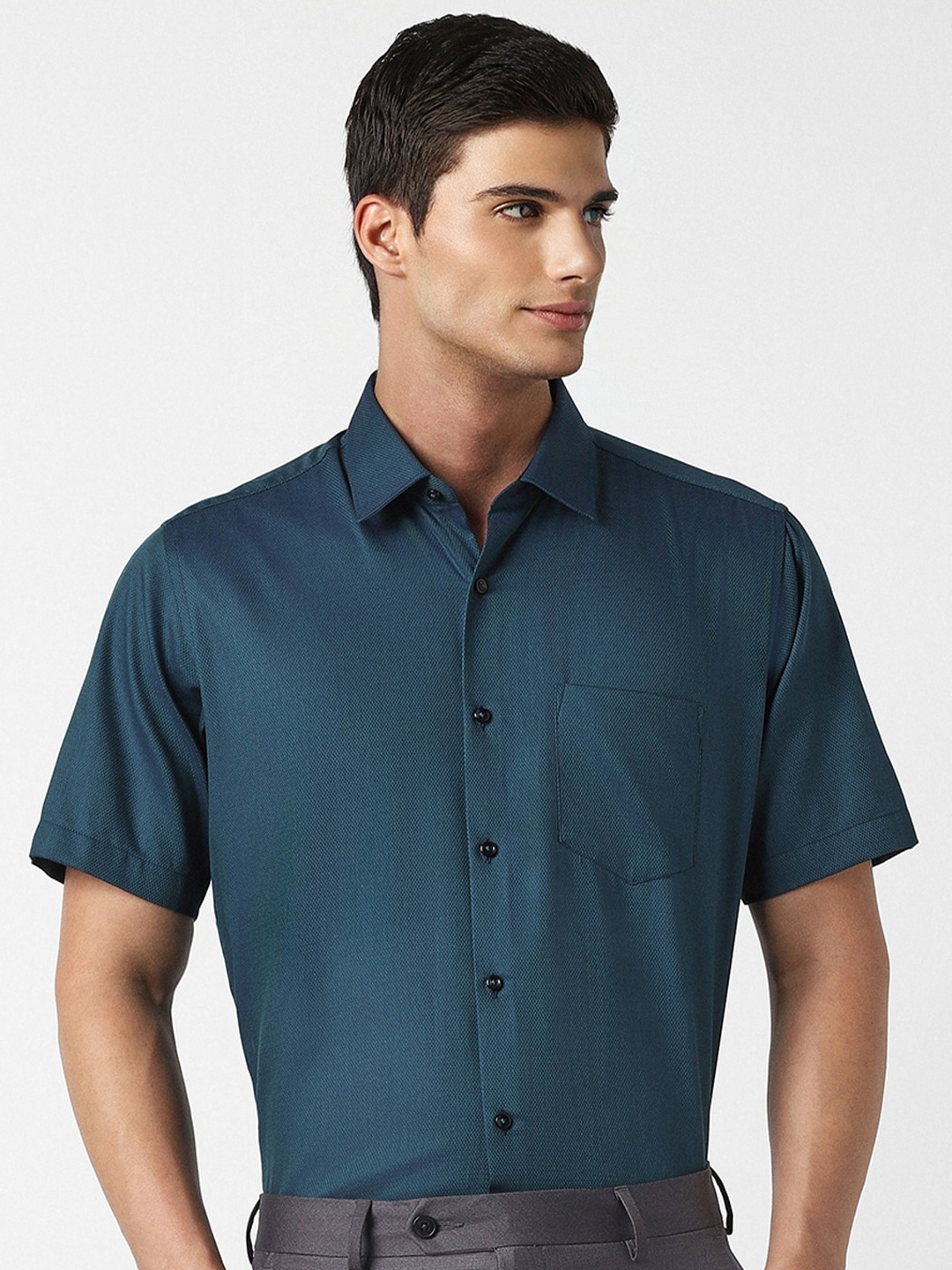 

Van Heusen Textured Spread Collar Pure Cotton Formal Shirt, Blue