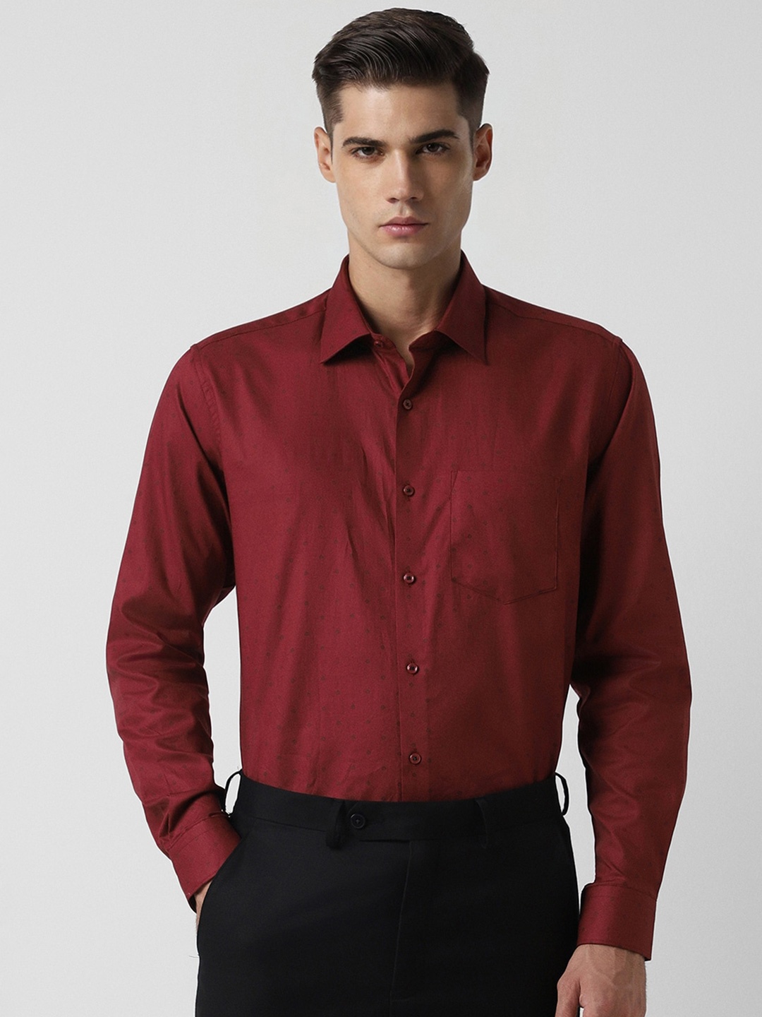 

Van Heusen Micro Ditsy Printed Slim Fit Pure Cotton Casual Shirt, Maroon