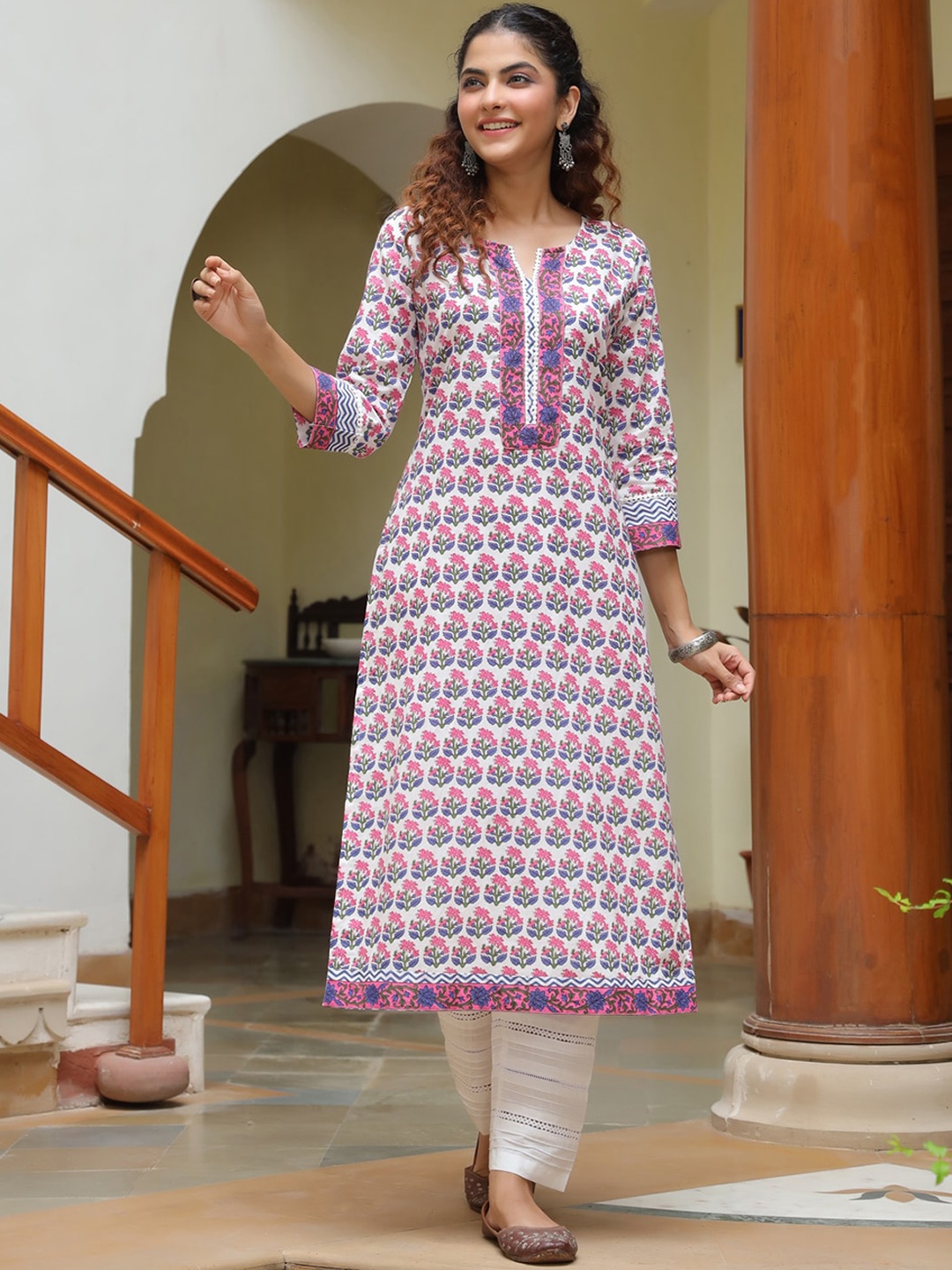 

Rain & Rainbow Ethnic Motifs Printed Cotton Straight Kurta, White