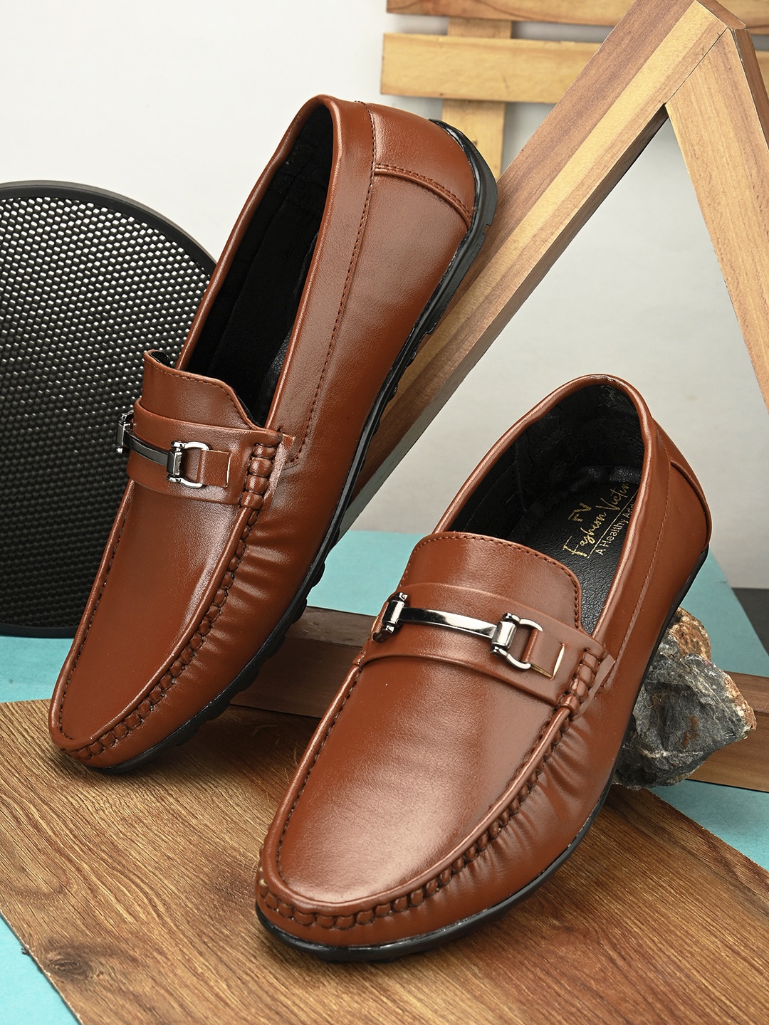 

Fashion Victim Men Lightweight Comfort Insole Horsebit Loafers, Tan