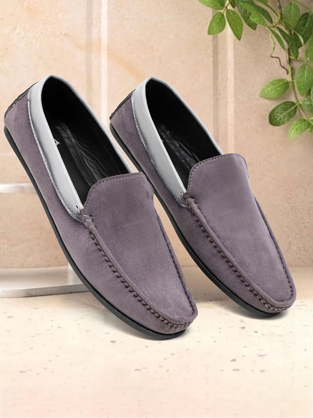

Valin Fox Men Lightweight Suede Loafers, Grey