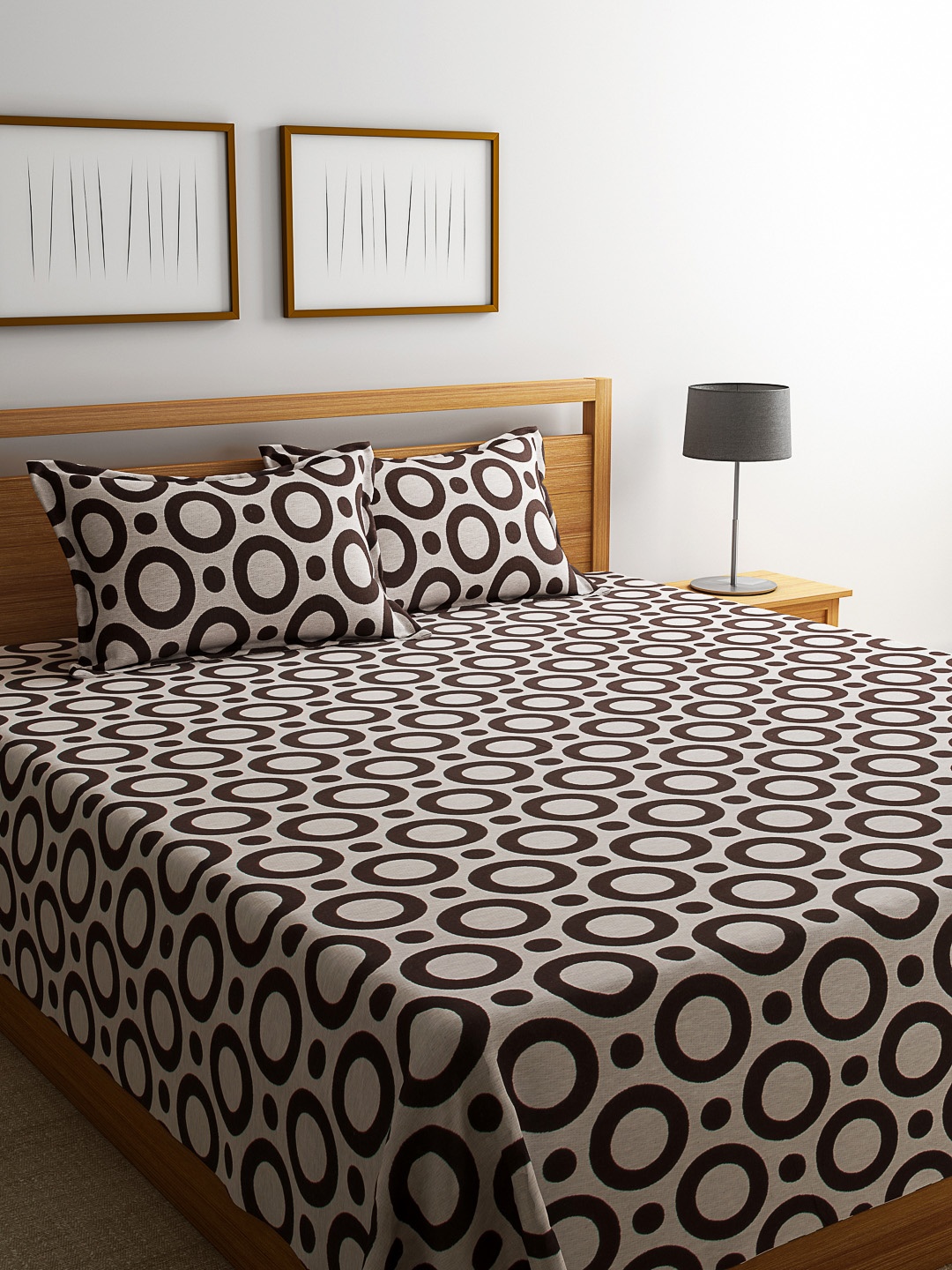 

ROMEE Woven White and Brown Bed Cover with 2 Pillow Covers