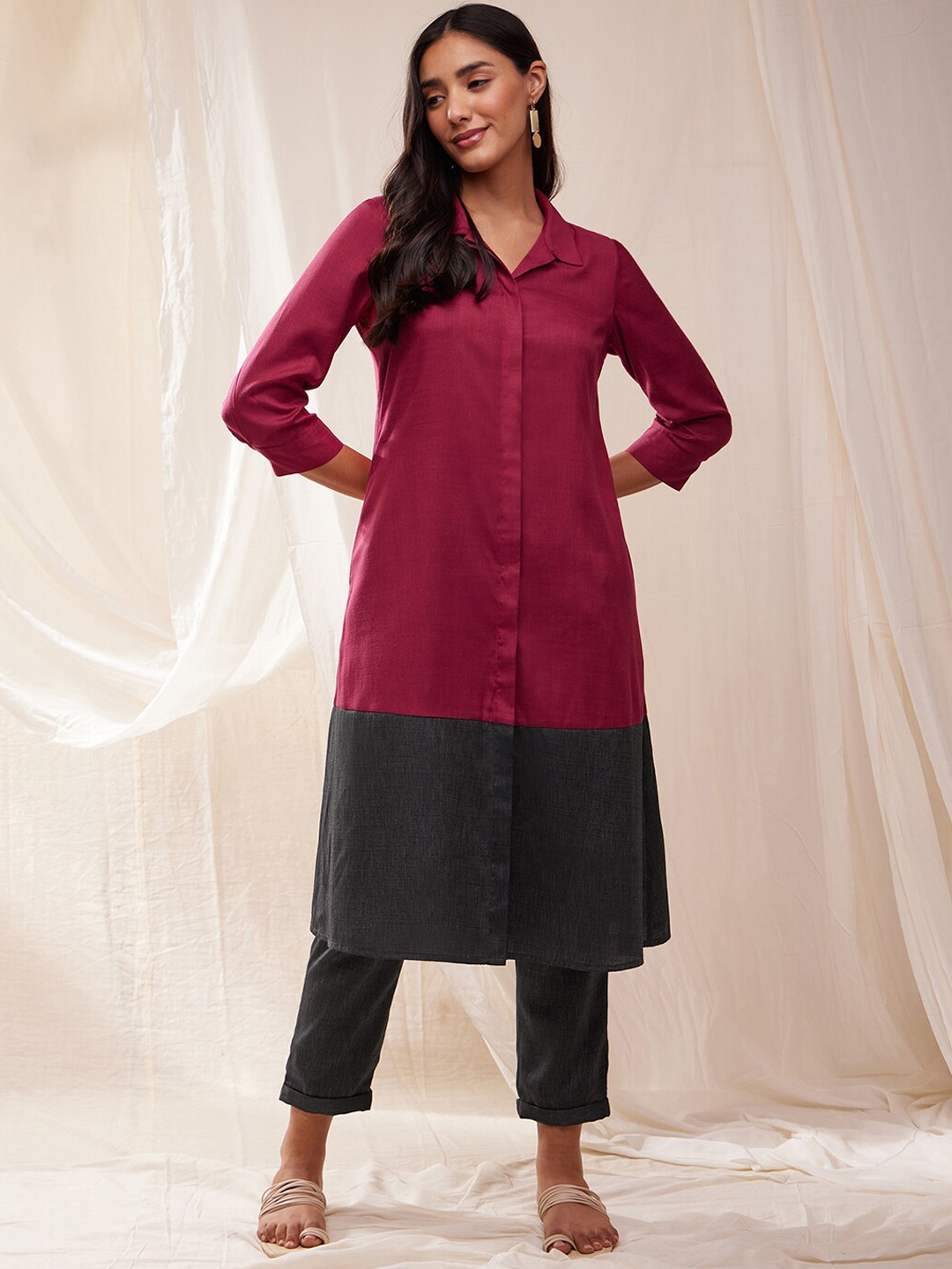 

Pink Fort Colourblocked Regular Kurta with Trousers, Magenta