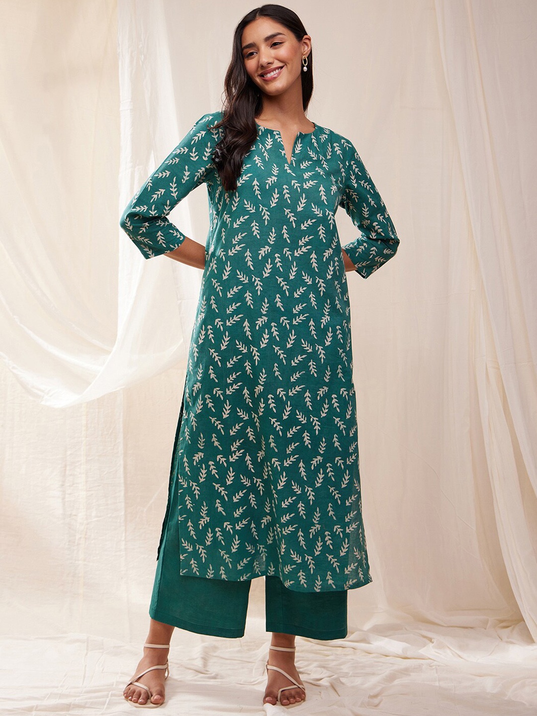 Pink Fort Floral Printed Regular Pure Cotton Kurta With Palazzos, Green