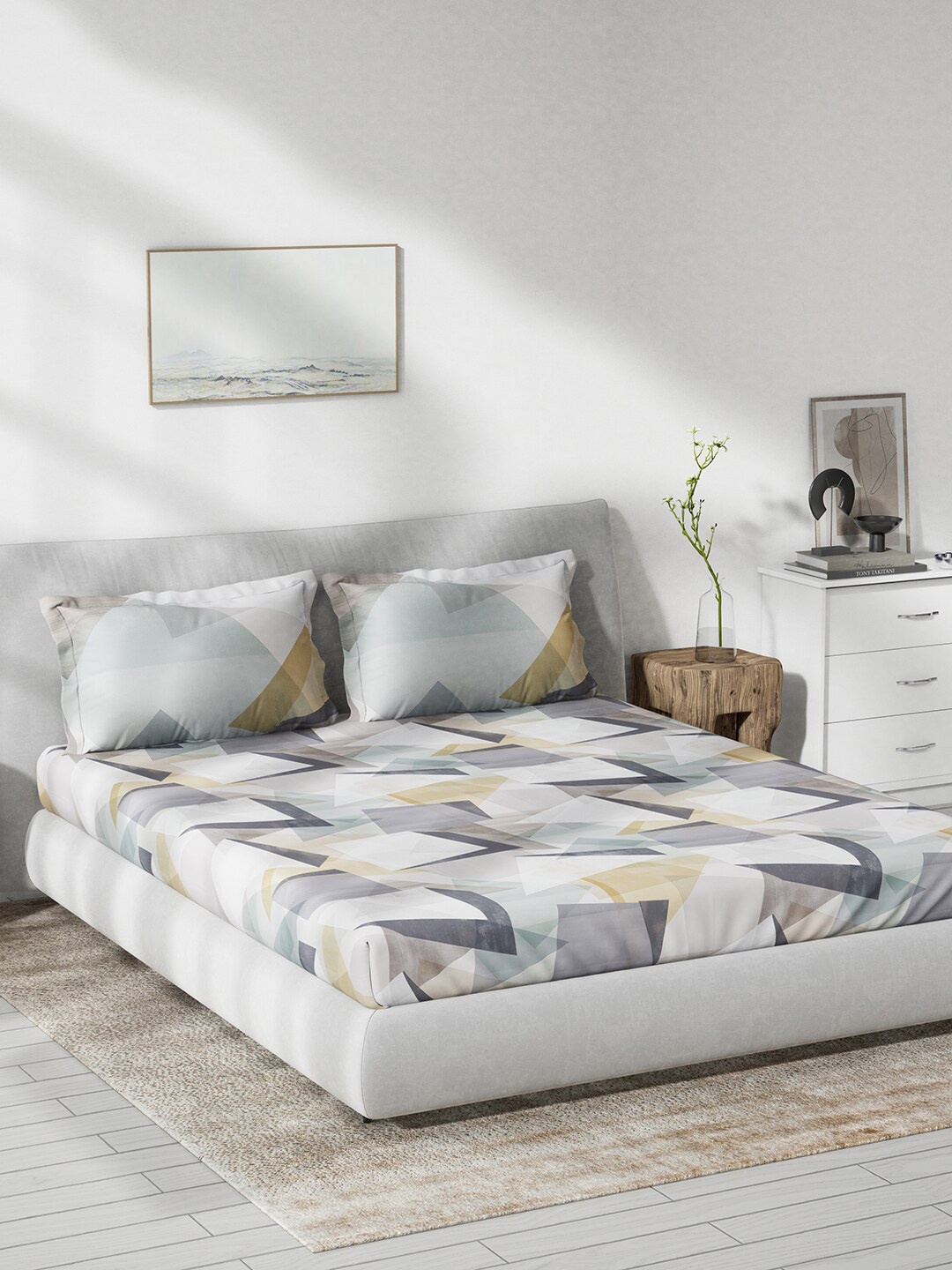 

DDecor Live Beautiful Blue Geometric Cotton 144 TC Fitted King Bedsheet & 2 Pillow Covers