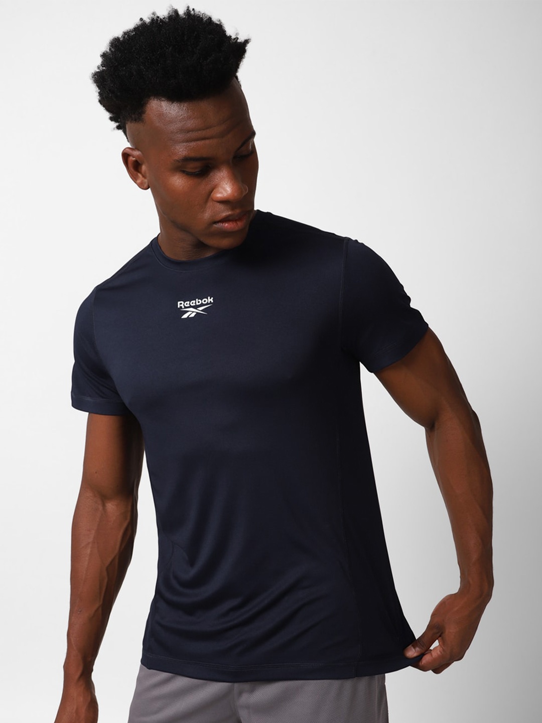 

Reebok Slim-Fit Gr Prime Tshirts, Navy blue
