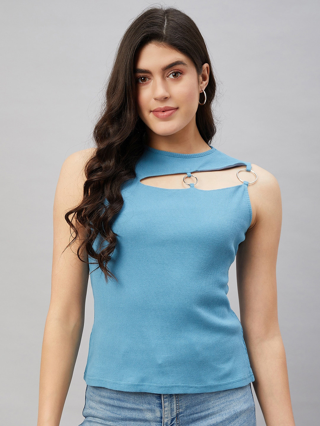 

Chemistry Sleeveless Cut-out Top, Blue