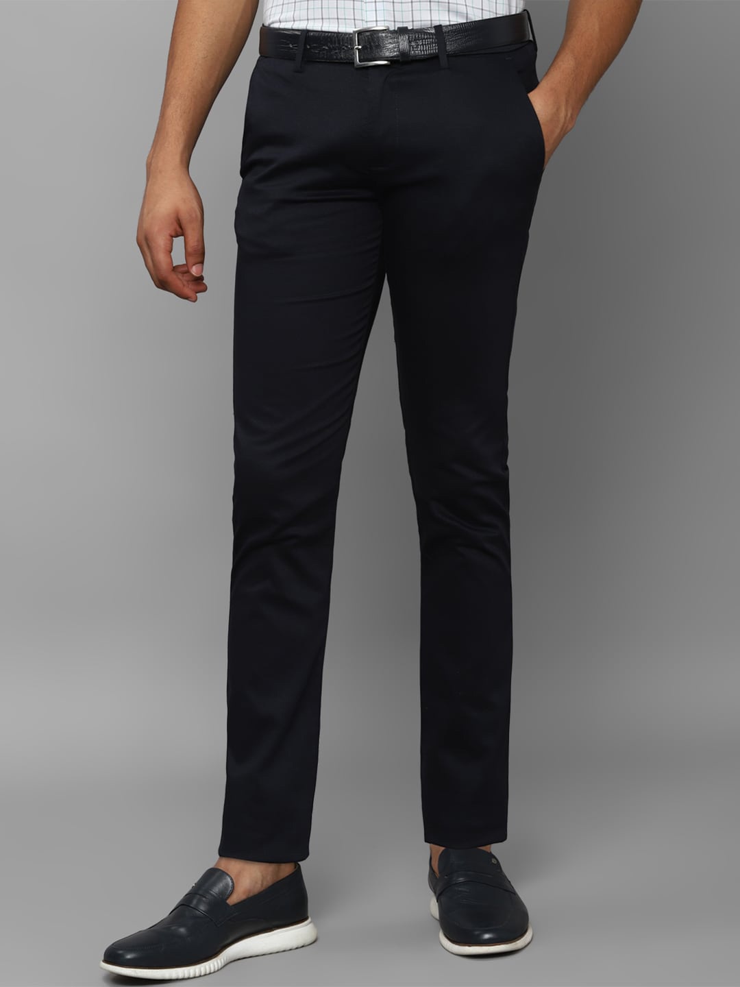 

Allen Solly Men Mid-Rise Slim Fit Trousers, Navy blue
