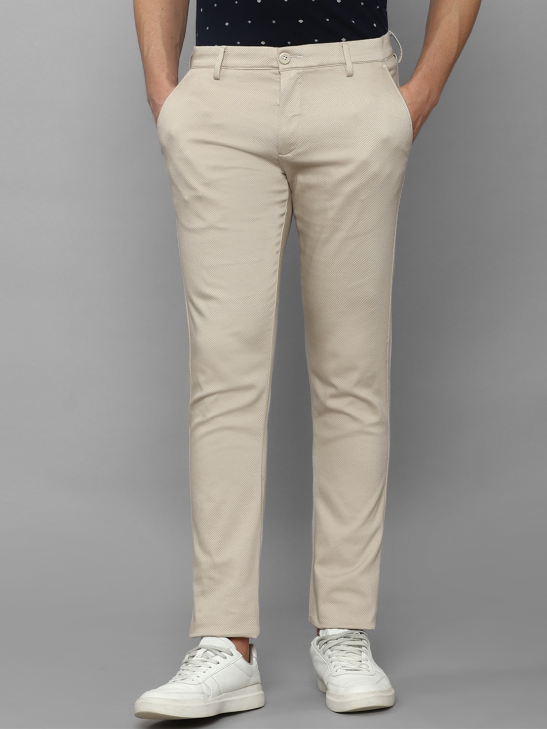 

Louis Philippe Sport Men Textured Slim Fit Mid-Rise Trousers, Cream