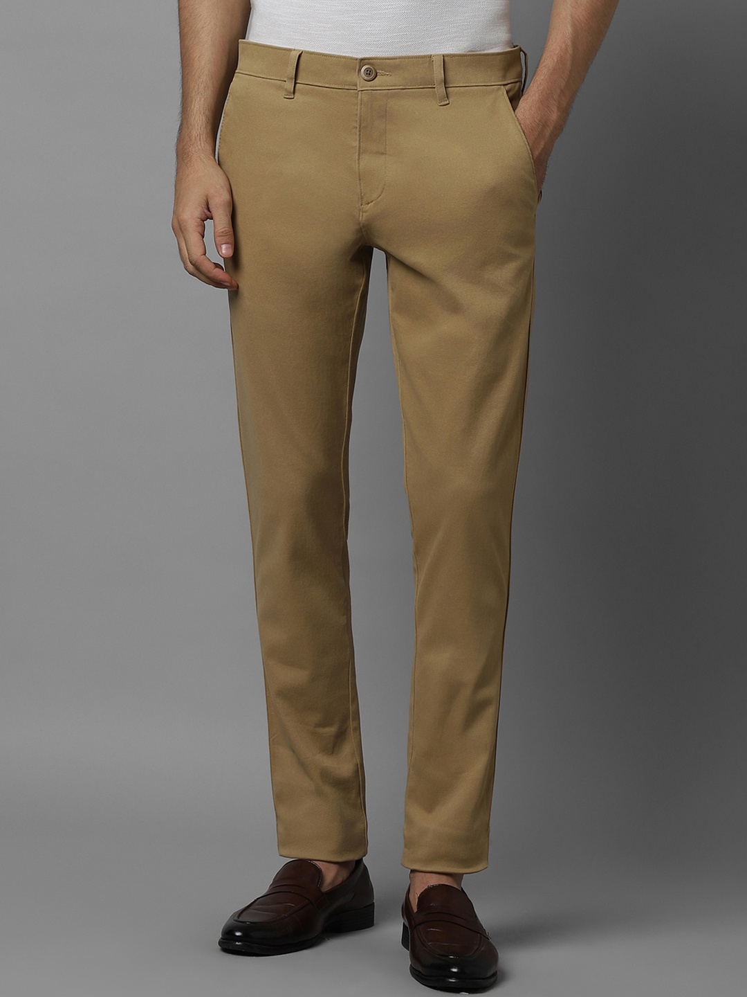 

Louis Philippe Sport Men Slim Fit Mid-Rise Chinos Trousers, Khaki