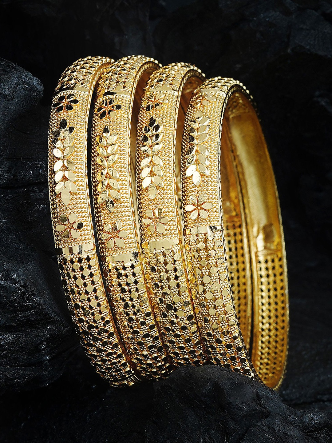 

MANSIYAORANGE Set Of 4 Gold-Plated Bangles