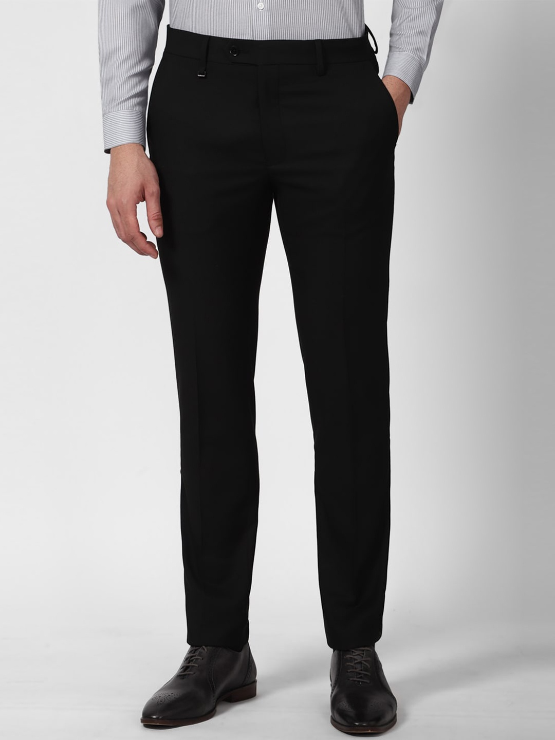 

Van Heusen Men Slim Fit Formal Trousers, Black