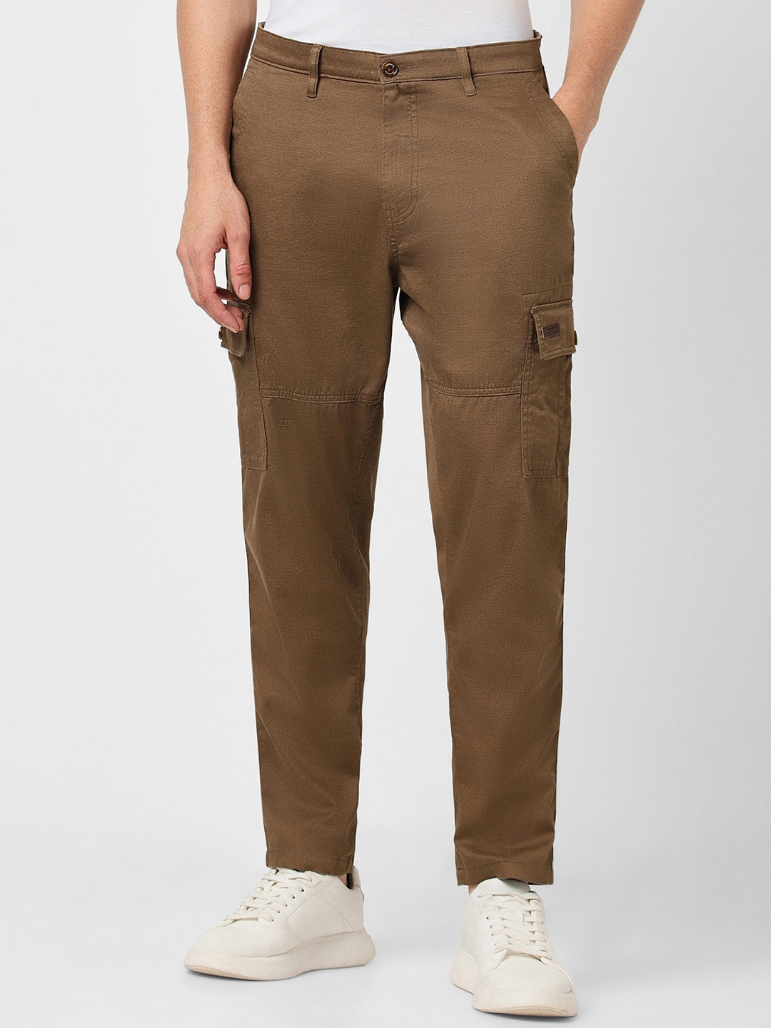 

Van Heusen Sport Men Mid Rise Cargos Trousers, Brown
