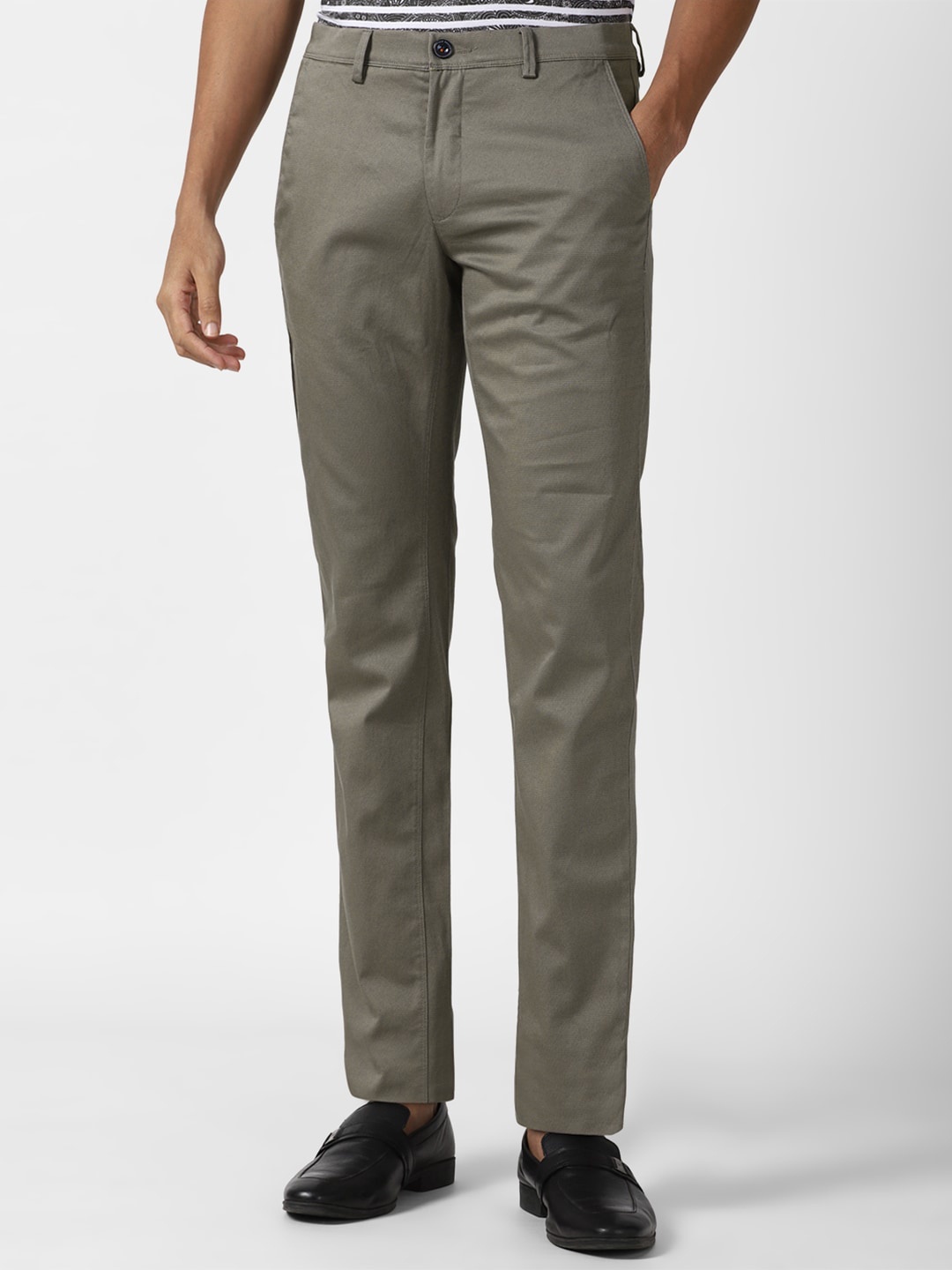

Van Heusen Sport Men Slim Fit Pure Cotton Chinos Trousers, Brown