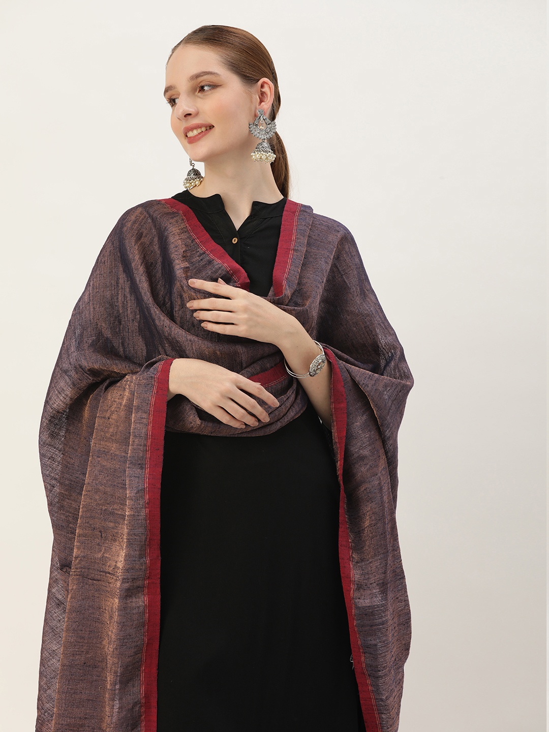 

ArtEastri Solid Matka Silk Zari Dupatta, Black