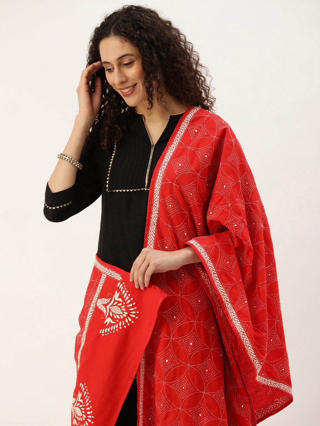 

ArtEastri Embroidered Ethnic Motifs Cotton Kantha Work Dupatta, Red