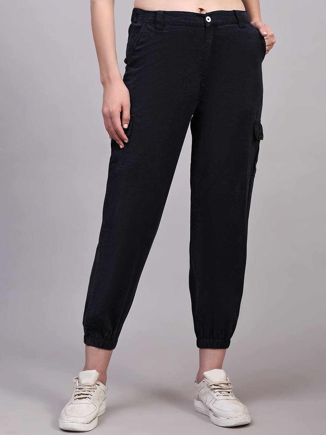 

Pomegal Women Mid Rise Relaxed Fit Joggers, Navy blue